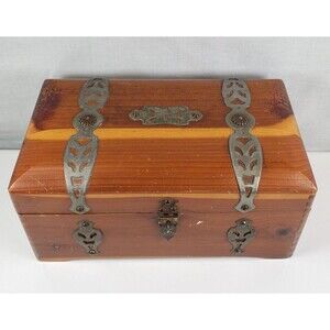 Vintage 1940's McGraw Box Co Made USA Wooden Box Metal Straps Pink Interior